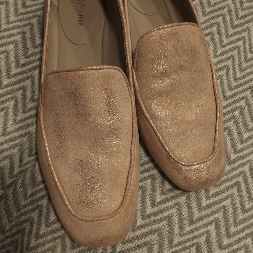 Donald/Pilsner size 10 pink shimmery